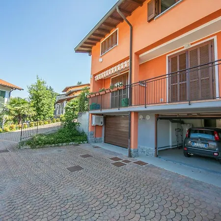 Ferienhaus Del Lago: Maggiore With Shared Pool - Happy *