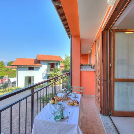 Del Lago: Maggiore With Shared Pool - Happy Laveno-Mombello