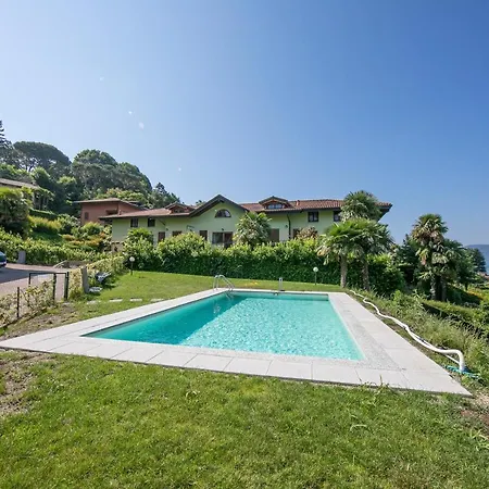 Ferienhaus Del Lago: Maggiore With Shared Pool - Happy Laveno-Mombello