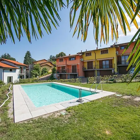 Del Lago: Maggiore With Shared Pool - Happy * Laveno-Mombello