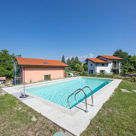 Ferienhaus Del Lago: Maggiore With Shared Pool - Happy *