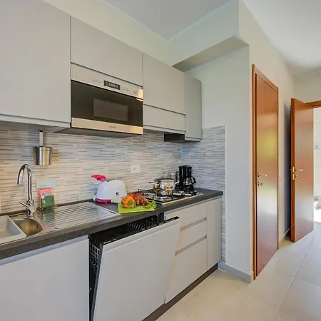 Del - Happy Prázdninový dům Laveno