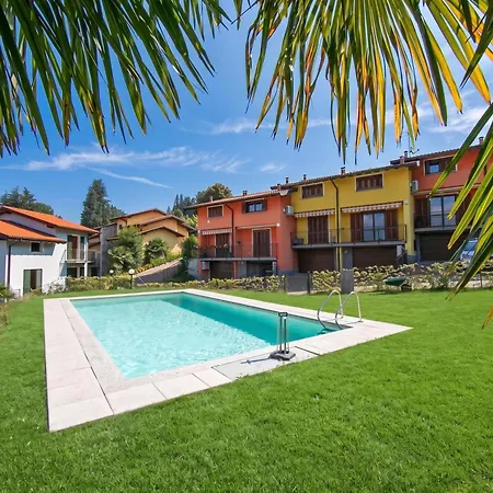 Vakantiehuis Del Lago: Maggiore With Shared Pool - Happy *